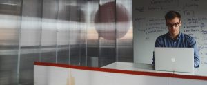 creation-entreprise-grenoble-contact-bg-2